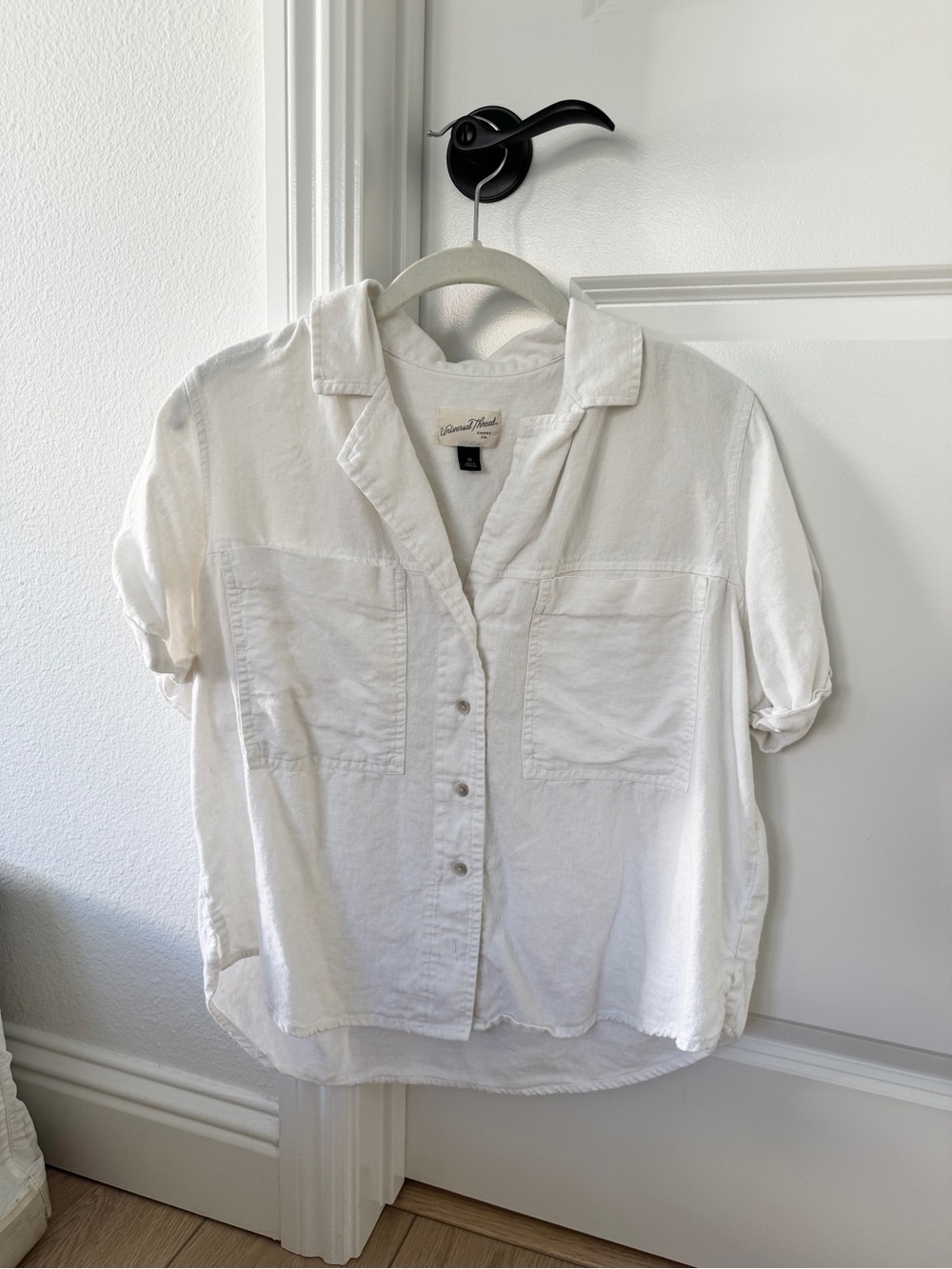 Universal Thread Women's Short Sleeve Button Down Shirt
